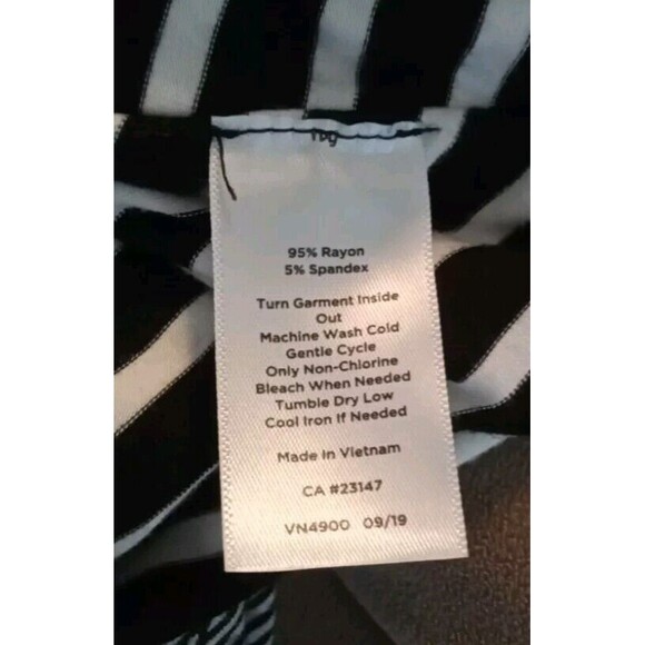 T By Talbots Stripe Blouse Size XS UPF 50 Protection Rayon Long Sleeve - Picture 7 of 7